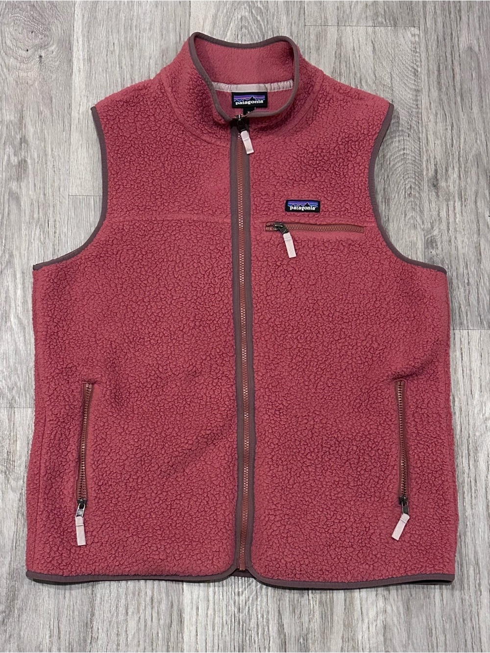 Patagonia Women’s Fleece Pink Sherpa Vest Size XL Hiking Outdoors
